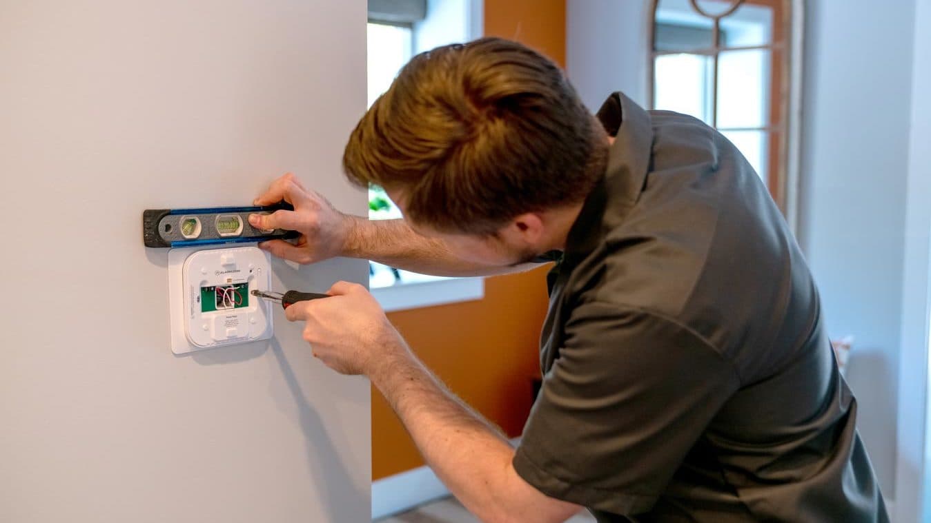 Why Professionally Installed Security Systems Outperform DIY Solutions